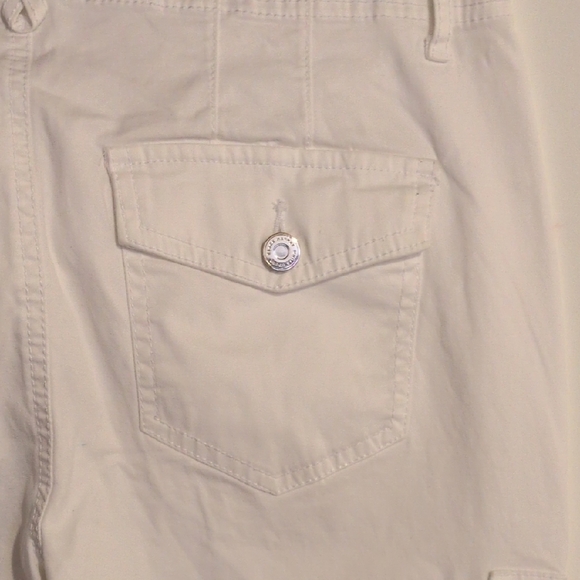White House Black Market White Ankle Cargo Jeans - Picture 4 of 10